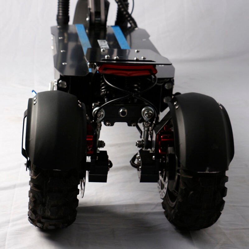 3 tekerlekli scooter yetişkin